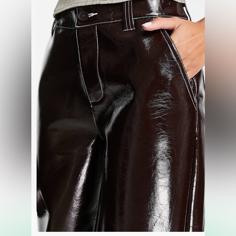 Straight leg pants hi-shine